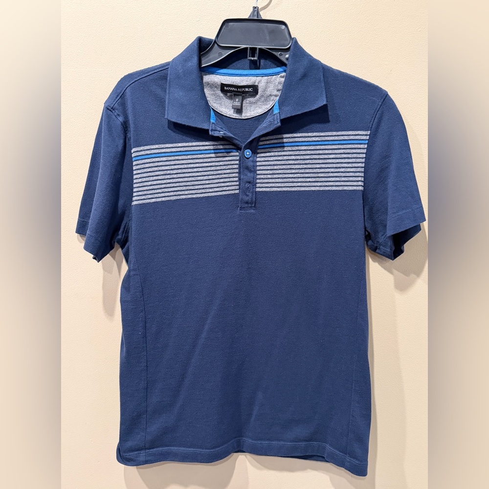 Banana Republic Men’s Navy Polo with Light Blue and Gray Stripes - Size Small